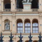 Ausschnitt Fassade Schweriner Schloss, Landtagssitz MV © Andreas Beck, 2023
